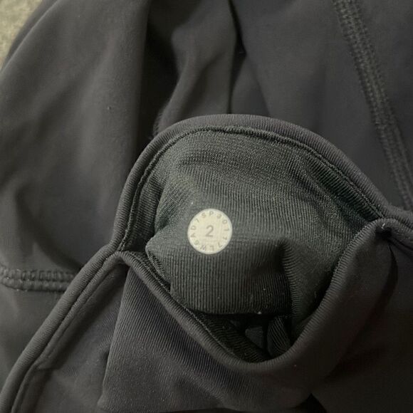 Lululemon Revitalize Crop (21") Leggings Mesh Inserts sz 2 Athletic Athleisure - Picture 4 of 7